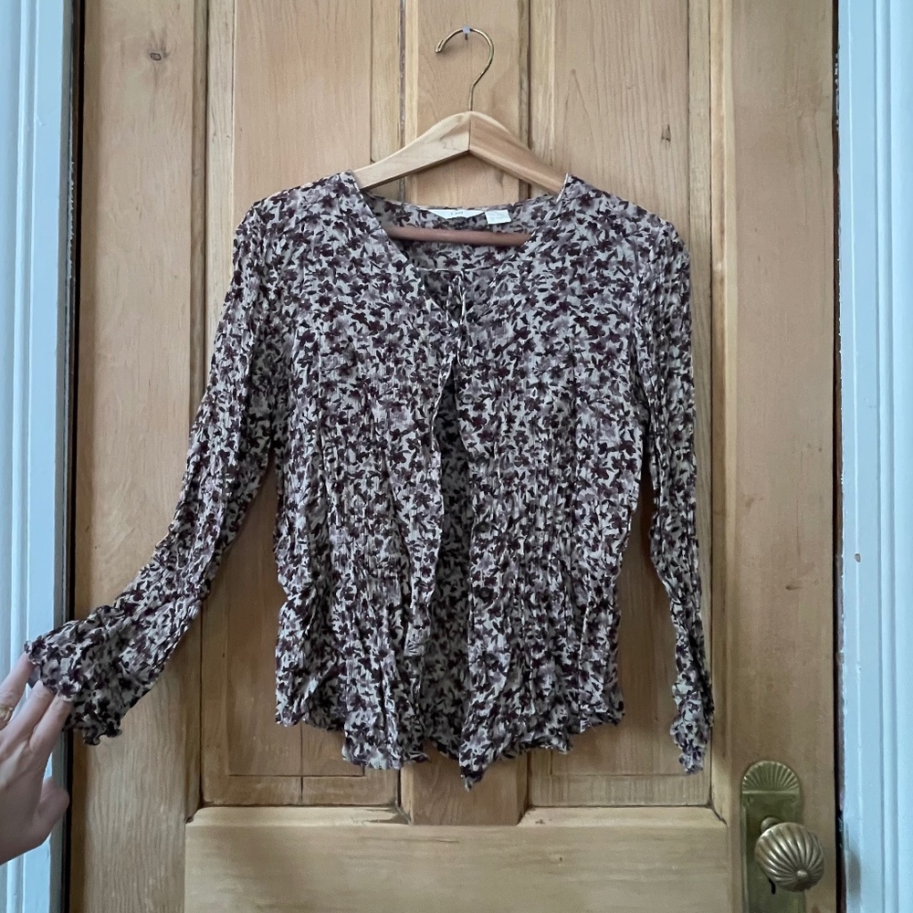 Floral Soft Effortless Feminine Crinkle Semi Sheer Button Down Blouse Size S